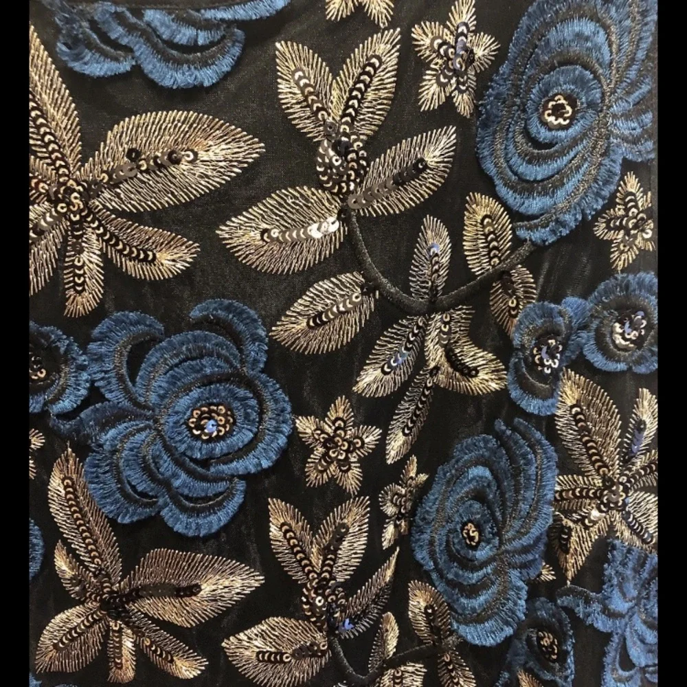 RSVP Talbots Top SZ Lg P Sleeveless Applique Blue Flora Gold Sequin Layer Black